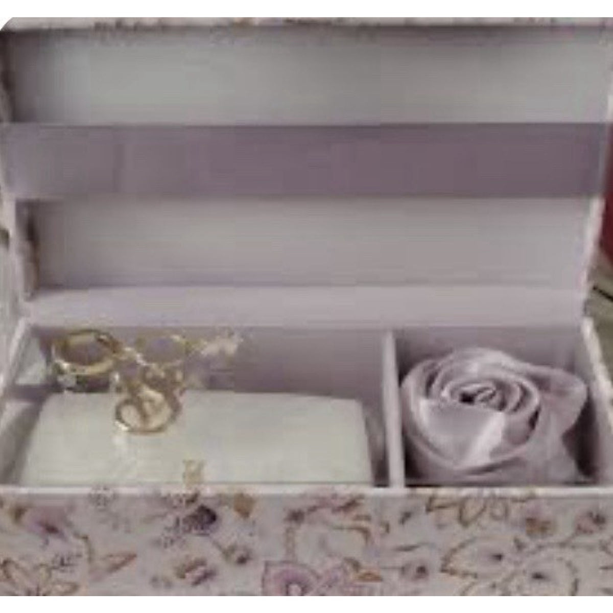 VICTORIA'S SECRETLimited-Edition 4-Piece Accessories Gift Set