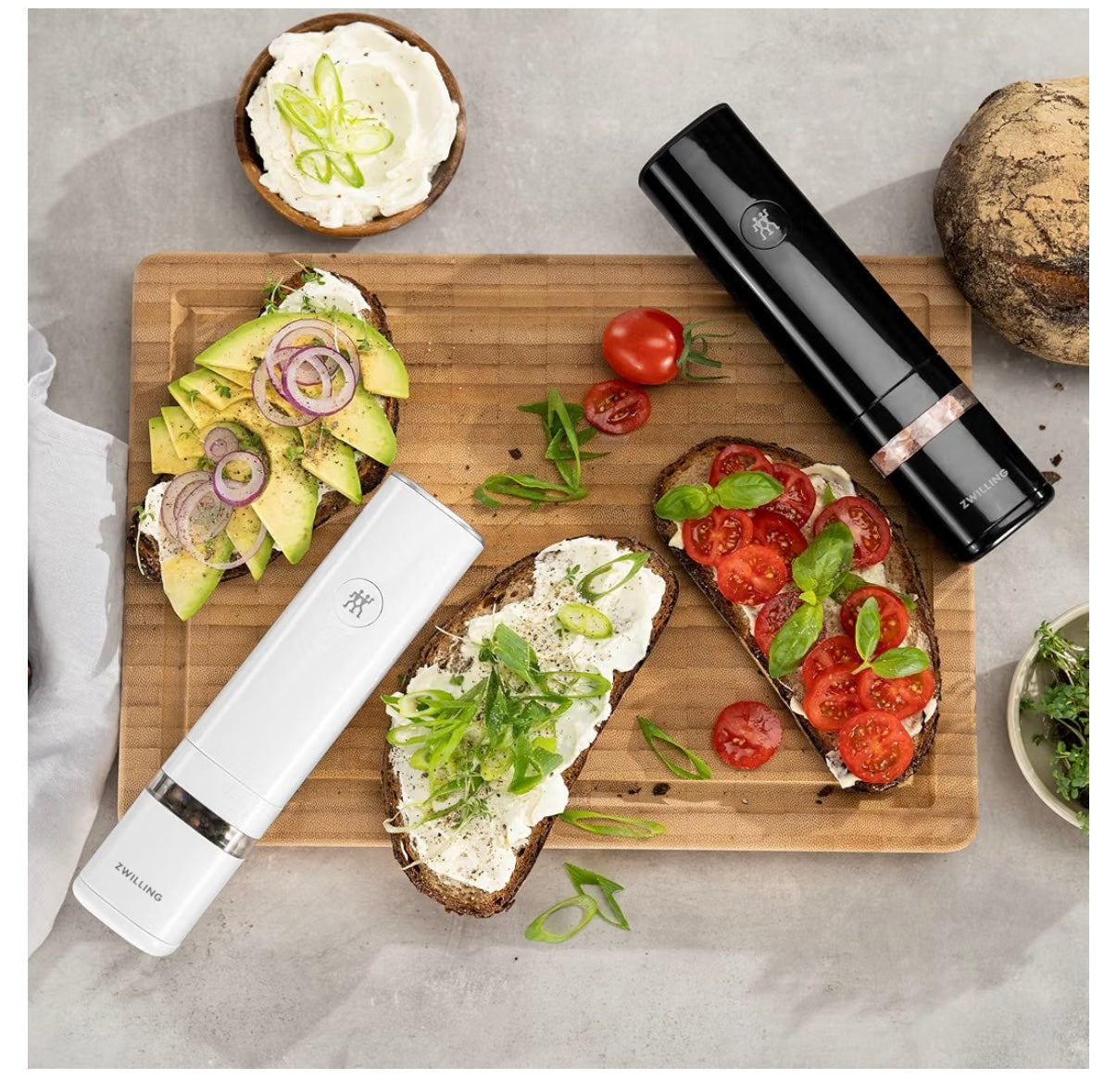 Zwilling Enfinigy 2-Pc Electric Salt/Pepper Mill Set