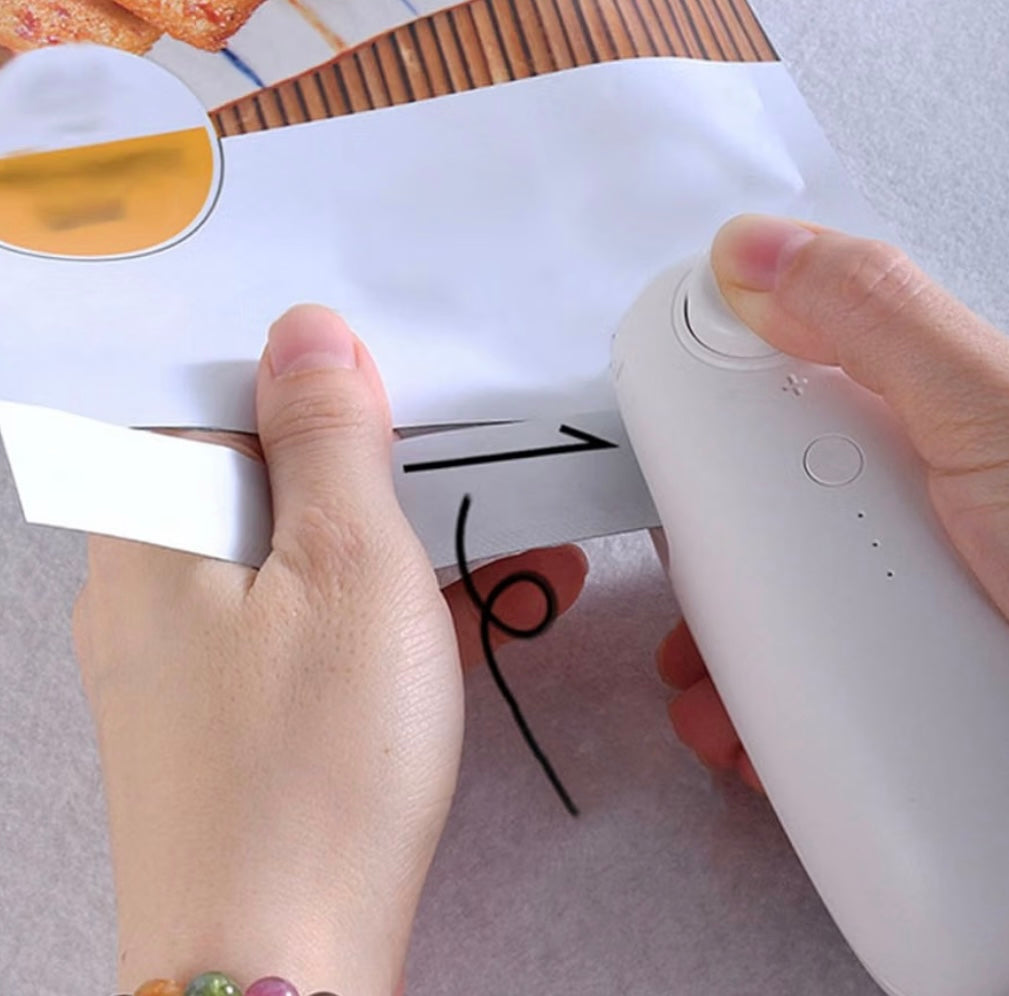 Portable Handheld Food Sealer Vacuum Sealer Machine with 1300mah Rechargeable Battery and USB Cable, Abs and Silicone Material, for Home Kitchen Essentials and Snack Bag Sealing